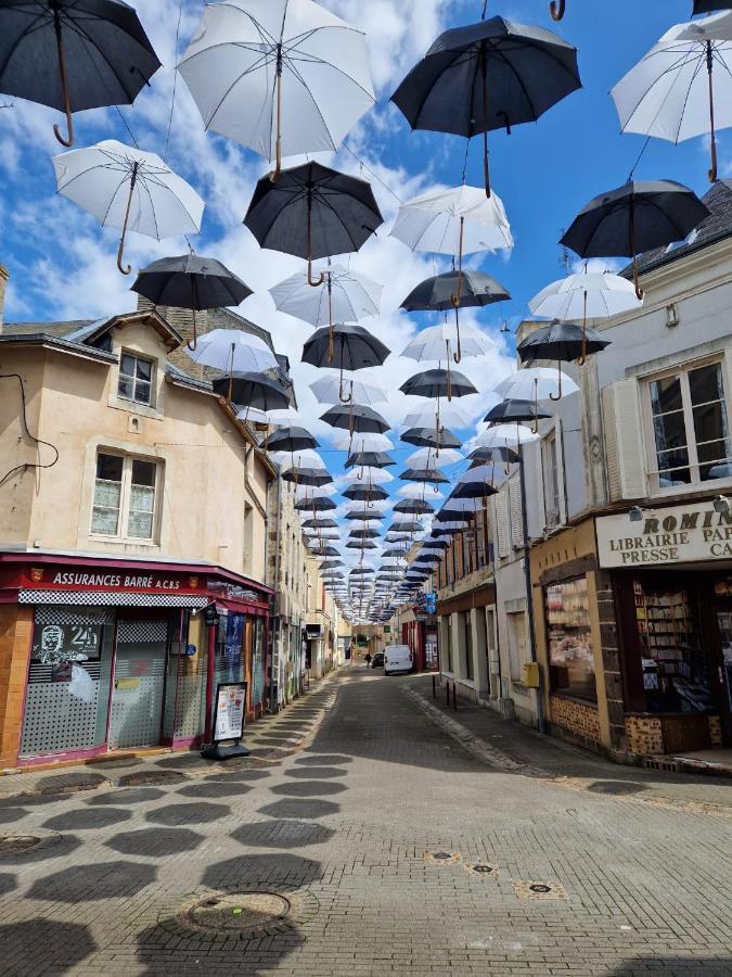 La Grange Gites Saint-Calais-du-Desert Exterior foto